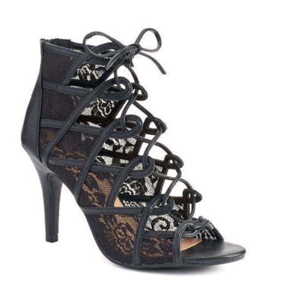 LC Lauren Conrad Shoes - LC Lauren Conrad Black Lace Peep Toe Bootie NWT